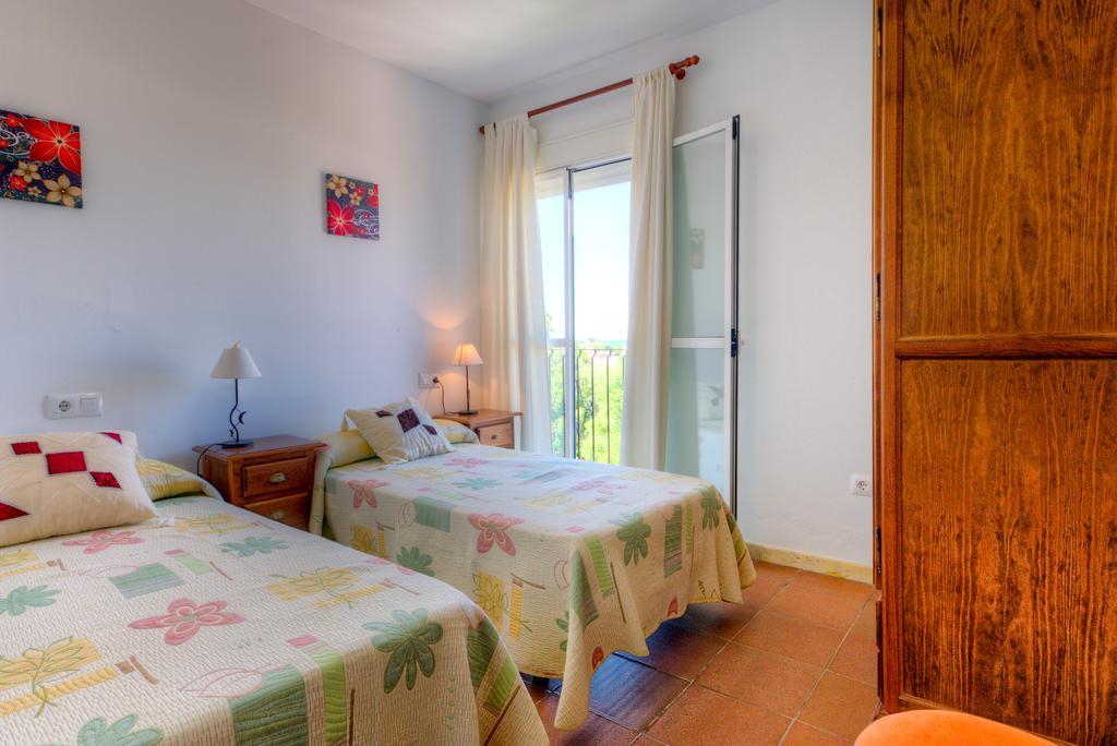 Apartamentos Costa Trafalgar 자호라 객실 사진