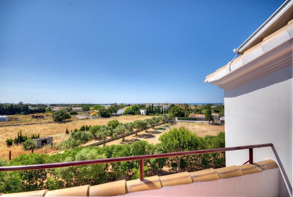 Apartamentos Costa Trafalgar 자호라 객실 사진